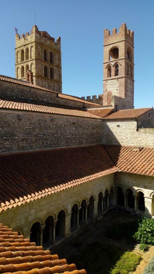 Maison au pied de la cathédrale Elne Exterior foto